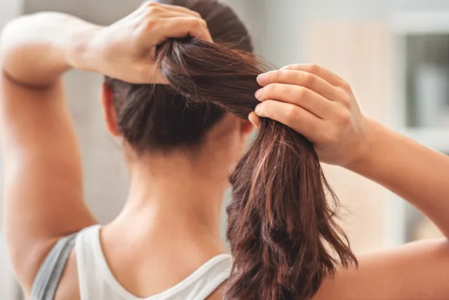 ヘアゴムをプレゼント!自分で買わない贅沢な実用品こそ喜ばれる理由!おすすめ8選