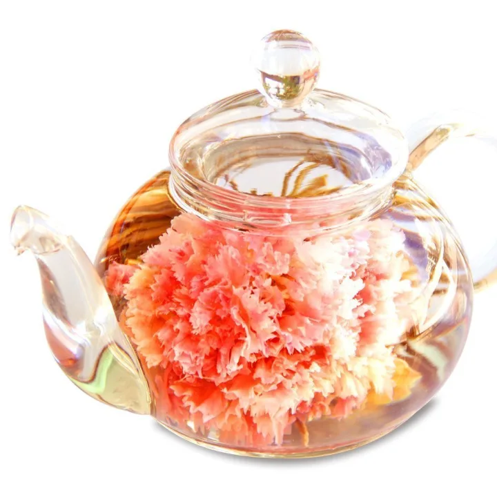お湯を注ぐとポットの中に花が咲く工芸茶