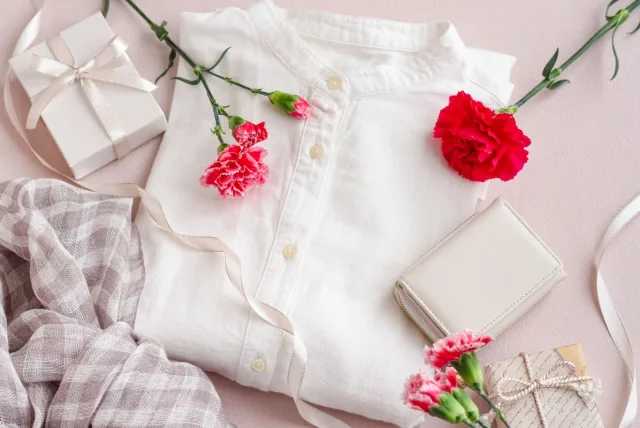 【年代別】母にプレゼントしたい服！母の日・誕生日に喜ばれるおしゃれな14選