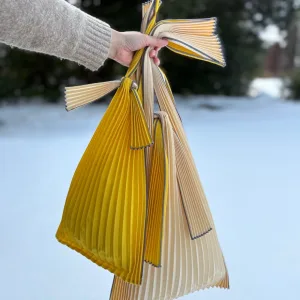 kna plus／クナプラス  TATE PLEATS 菜の花