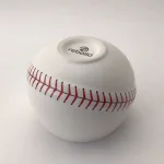 青春時代をよみがえらせる野球ボールデザイン