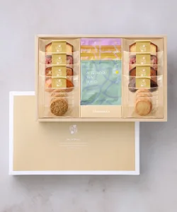 Afternoon Tea TEAROOM／アフタヌーンティー・ティールーム 紅茶と焼き菓子のギフト 12種18個入