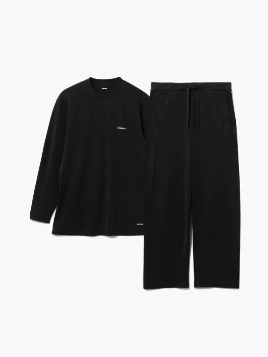 上下セットのシンプルデザイン