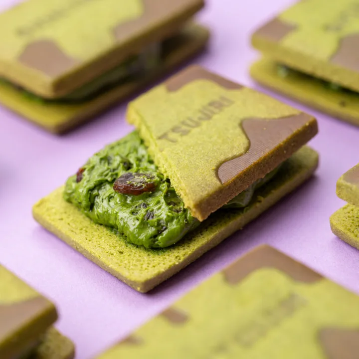 ラムレーズンがアクセント「抹茶バターサンド」