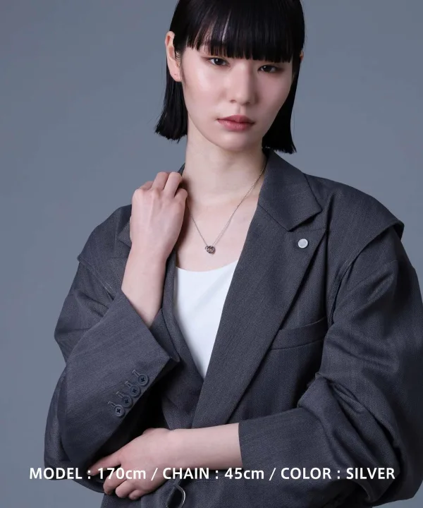 デイリーユースにぴったりの小ぶりデザイン