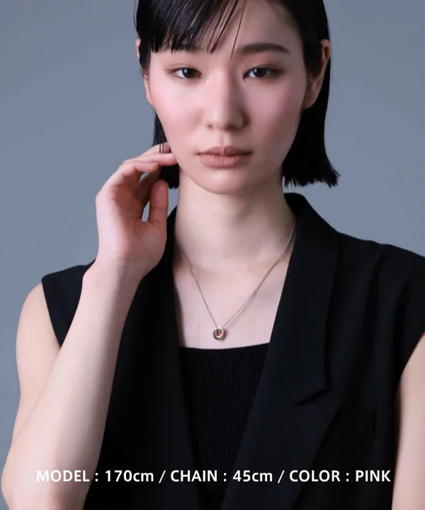 デイリーユースにぴったりの小ぶりデザイン