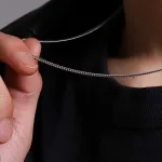 トレンド感のある大人っぽいチェーンネックレス