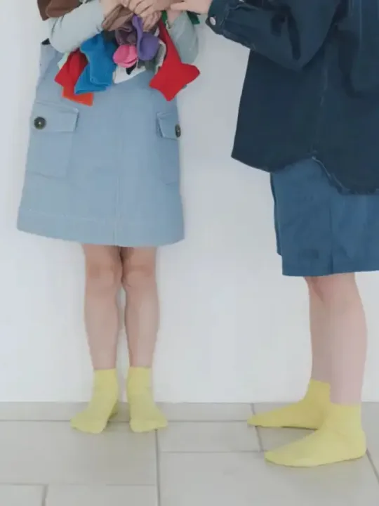 コーデに合わせやすいシンプルデザイン