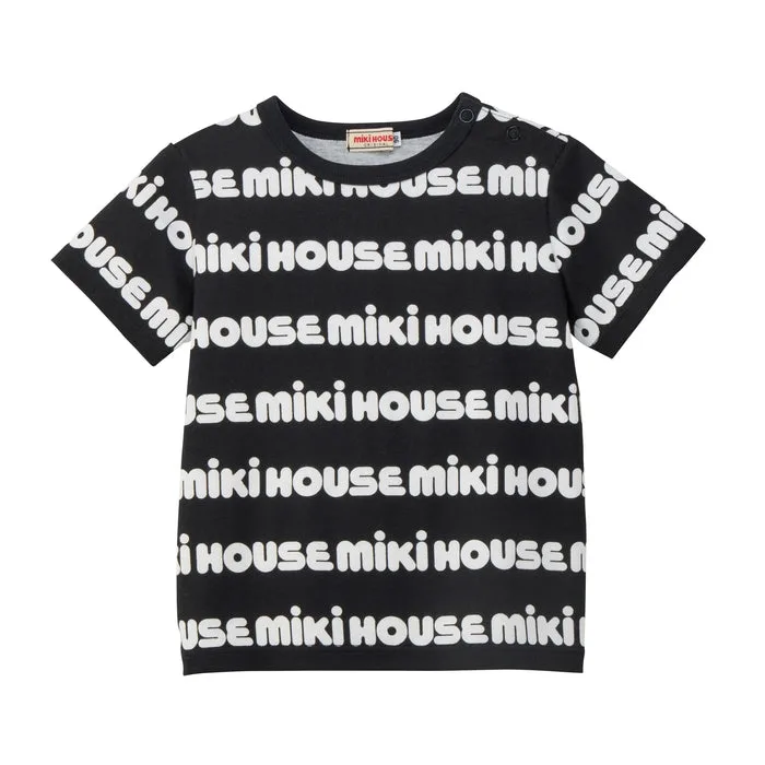 ポップなグラフィックTシャツ