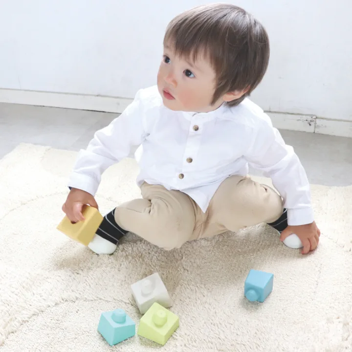 角度のあるブロックで”曲がったタワー”も作れる