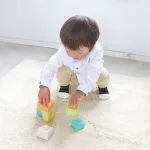 角度のあるブロックで”曲がったタワー”も作れる