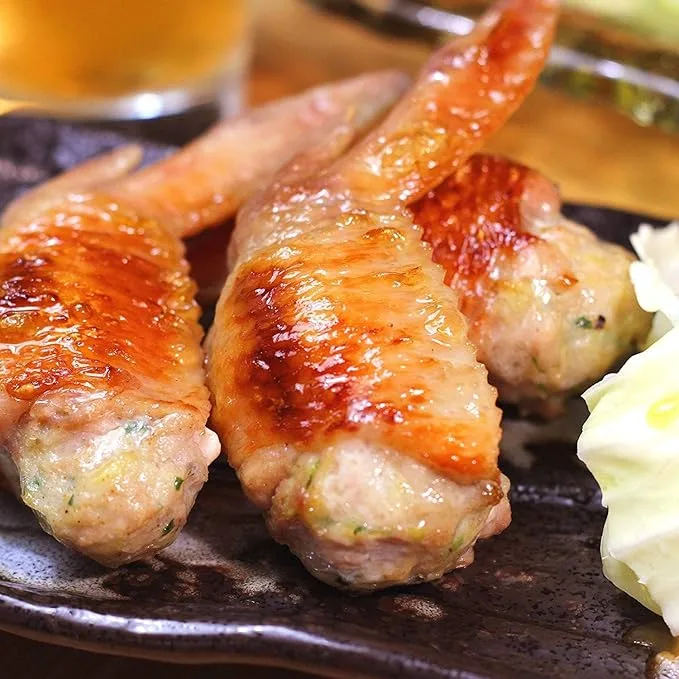 ガブリと食べたい手羽先餃子
