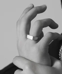 novice／ノーヴィス Vintage Rectangle Signet Ring［Stainless］