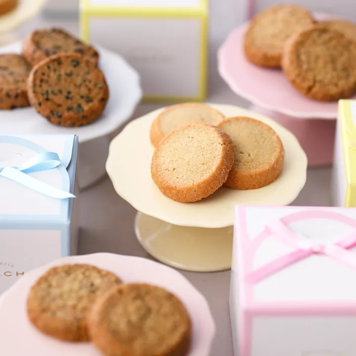 ほろほろ繊細な食感と豊かな風味が広がるバニラクッキー